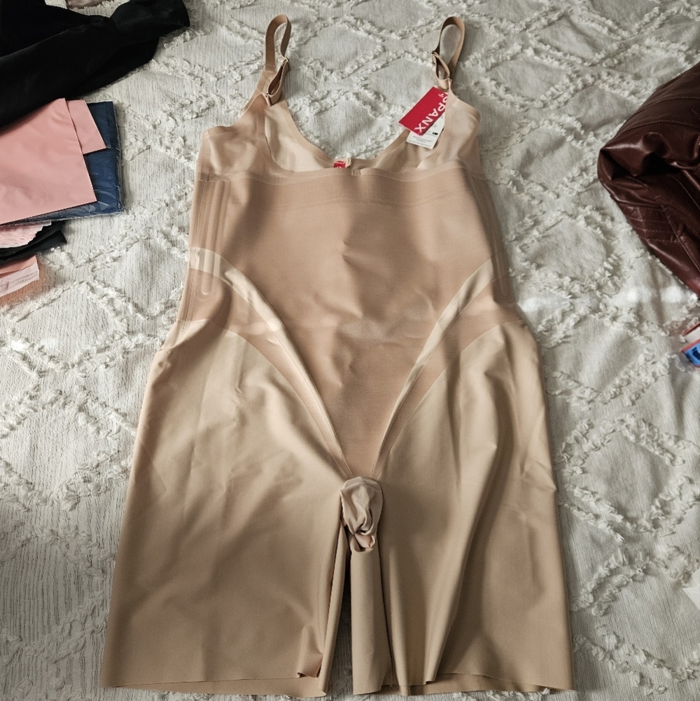 SPANX open-bust mid-thigh bodysuit with thinspiration 2.0- size 3X NWT